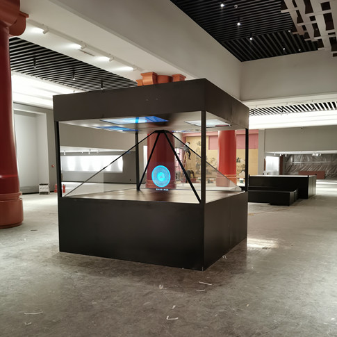 五台山大智镜圆国宝文化艺术馆：8套2.5米全息柜