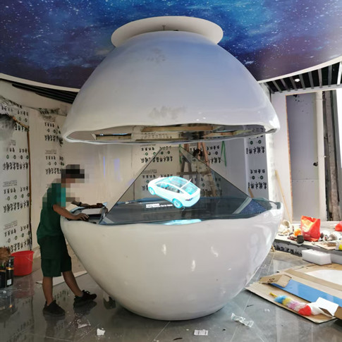 创伦建设集团：玻璃钢式蛋型直径2米全息投影展示设备